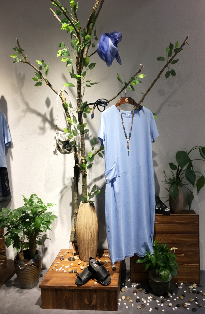 商場實體店鋪展示
